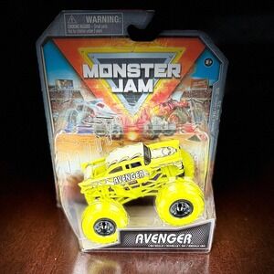 Monster Jam Truck Avenger Overcharged 1/64 Scale Series 35 Spin Master Yellow